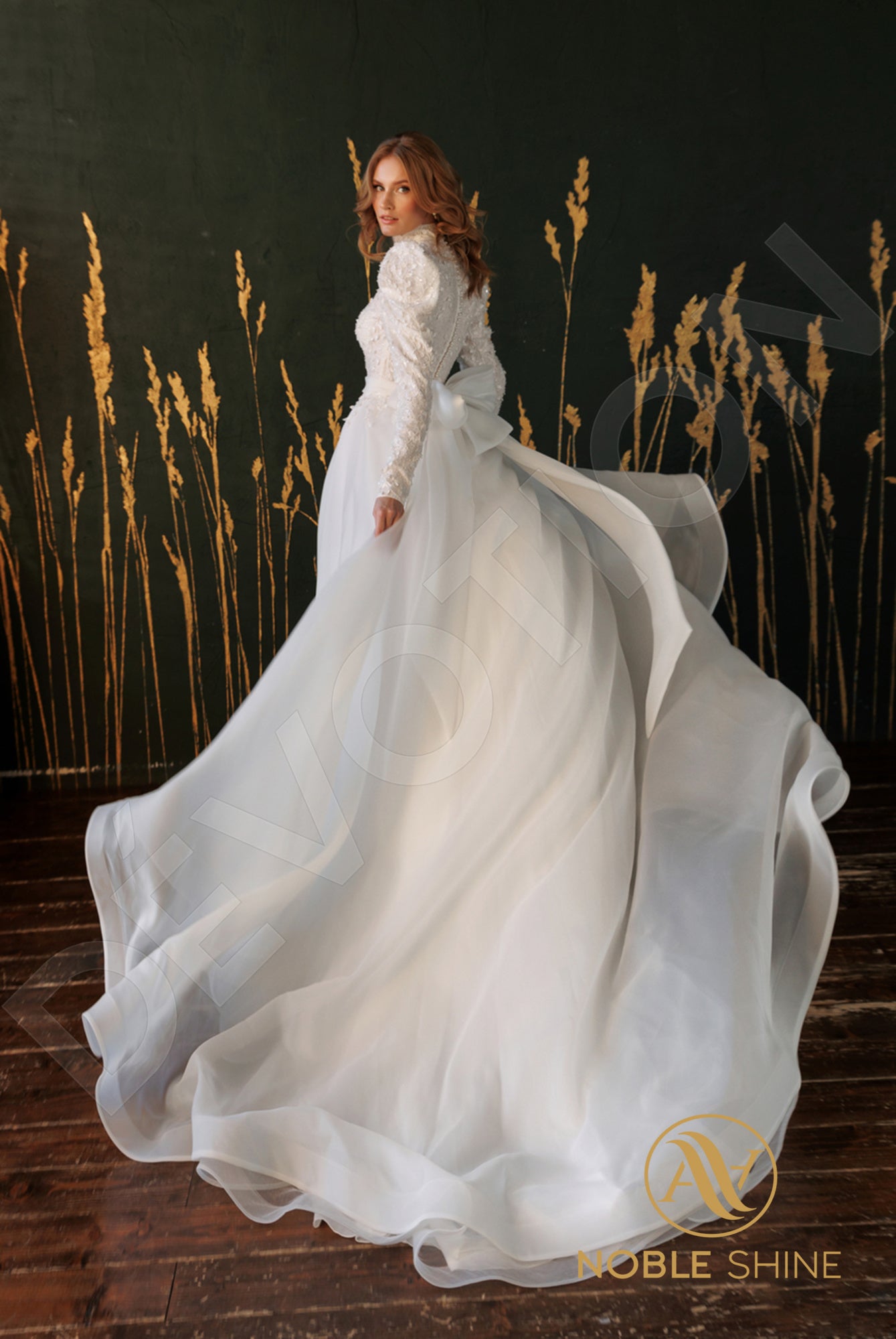 Sabrann A-line High neck Milk Wedding dress