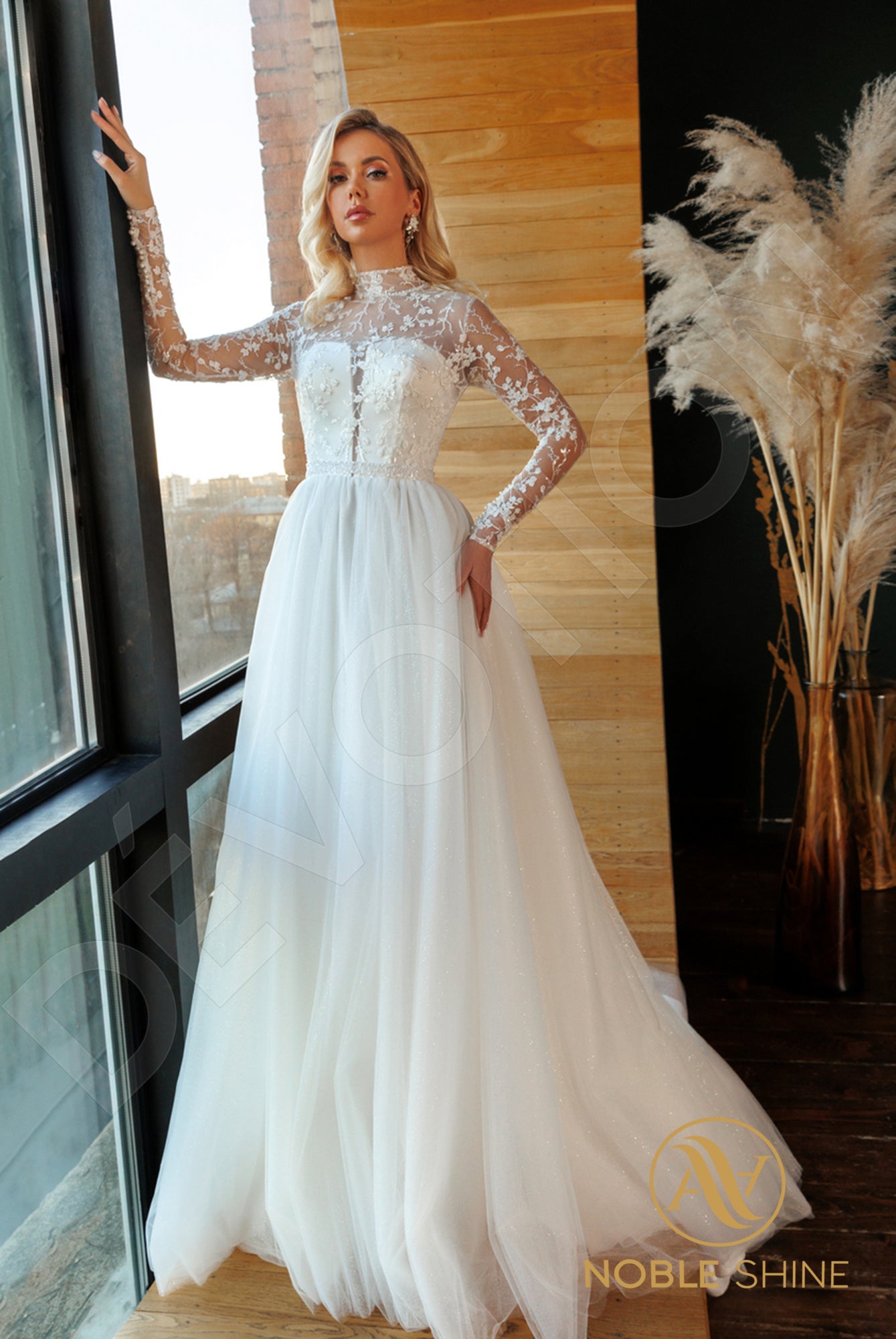 Orleyt A-line High neck Milk Wedding dress