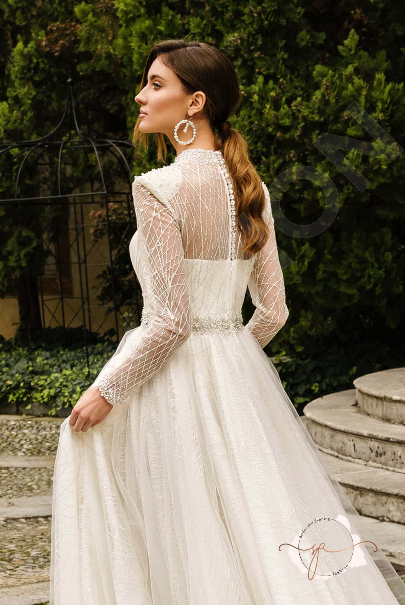 Assampta A-line High neck Milk Wedding dress
