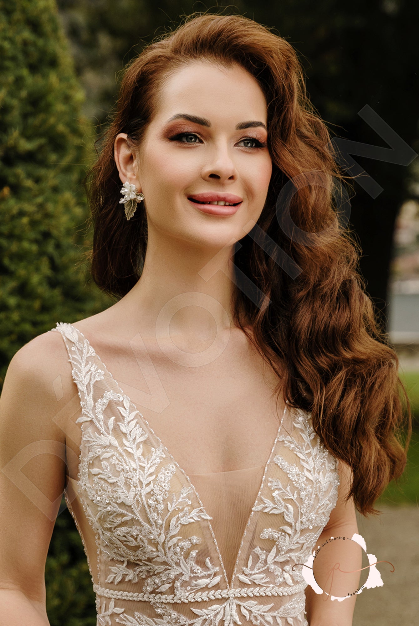 Bray A-line Deep V-neck Milk Wedding dress