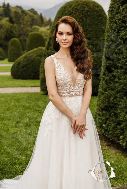 Bray A-line Deep V-neck Milk Wedding dress