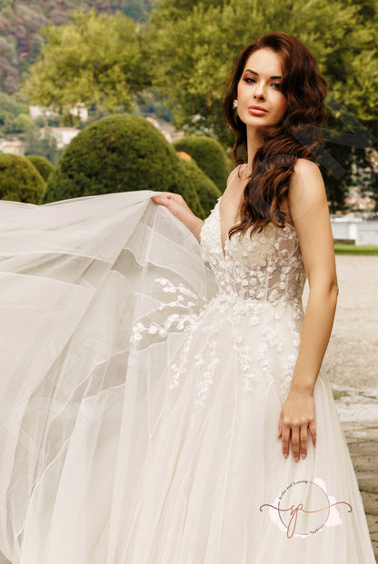Brida A-line V-neck Milk Wedding dress