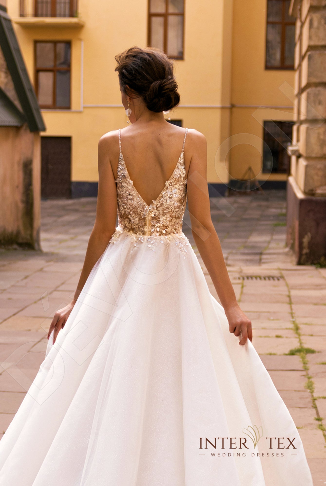 Berbr A-line Deep V-neck Milk Nude Wedding dress
