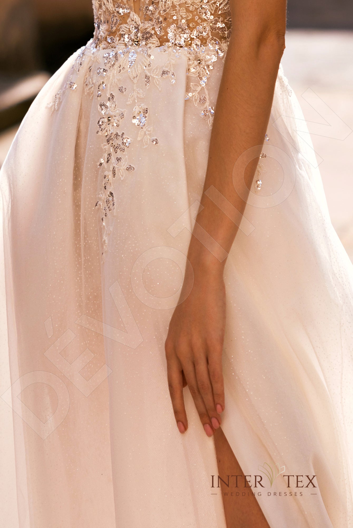 Berbr A-line Deep V-neck Milk Nude Wedding dress