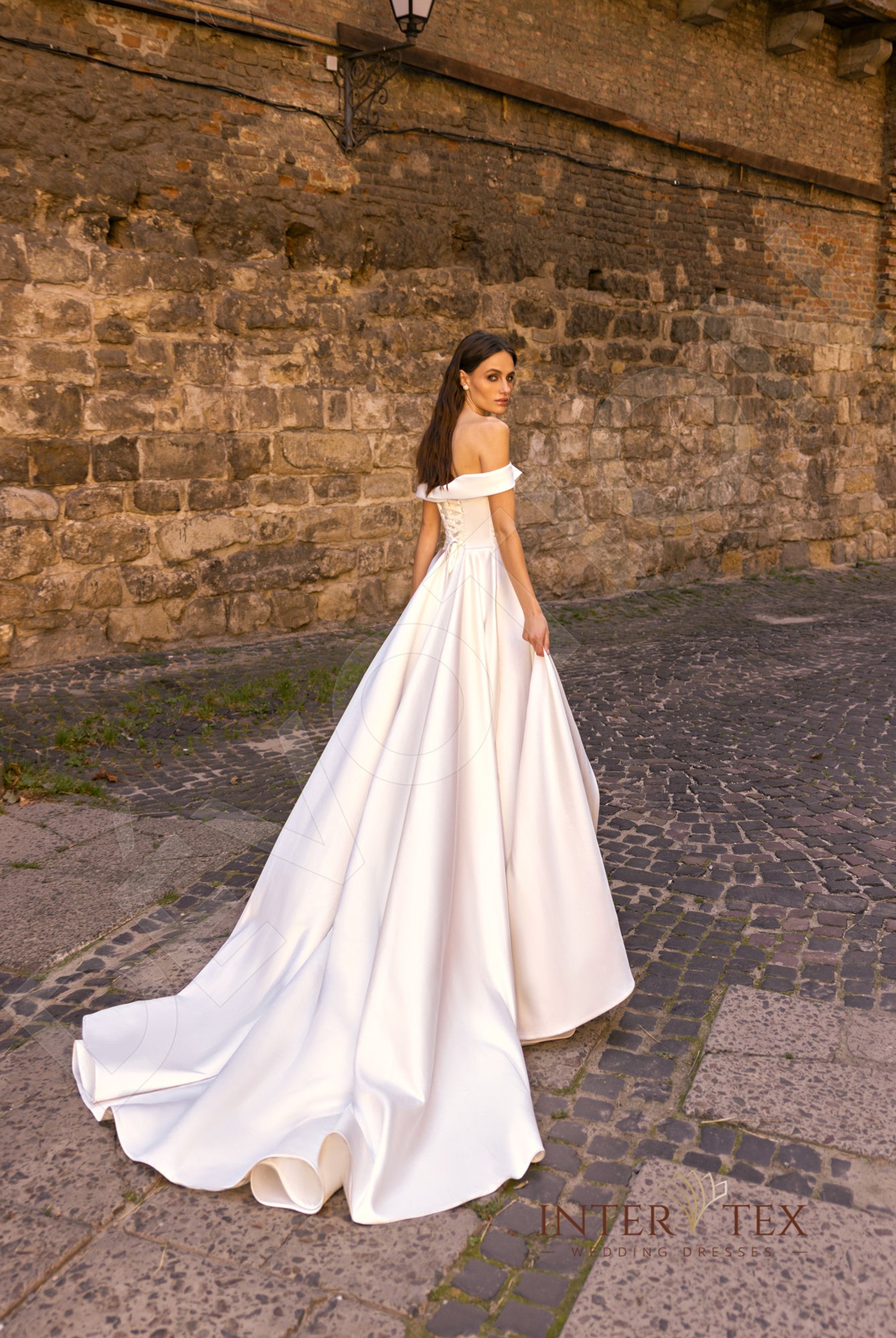 Deidr A-line Sweetheart Milk Wedding dress