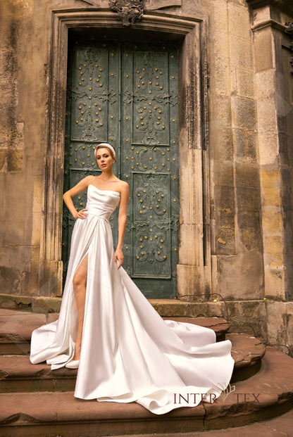 Dervia A-line Straight across Milk Wedding dress