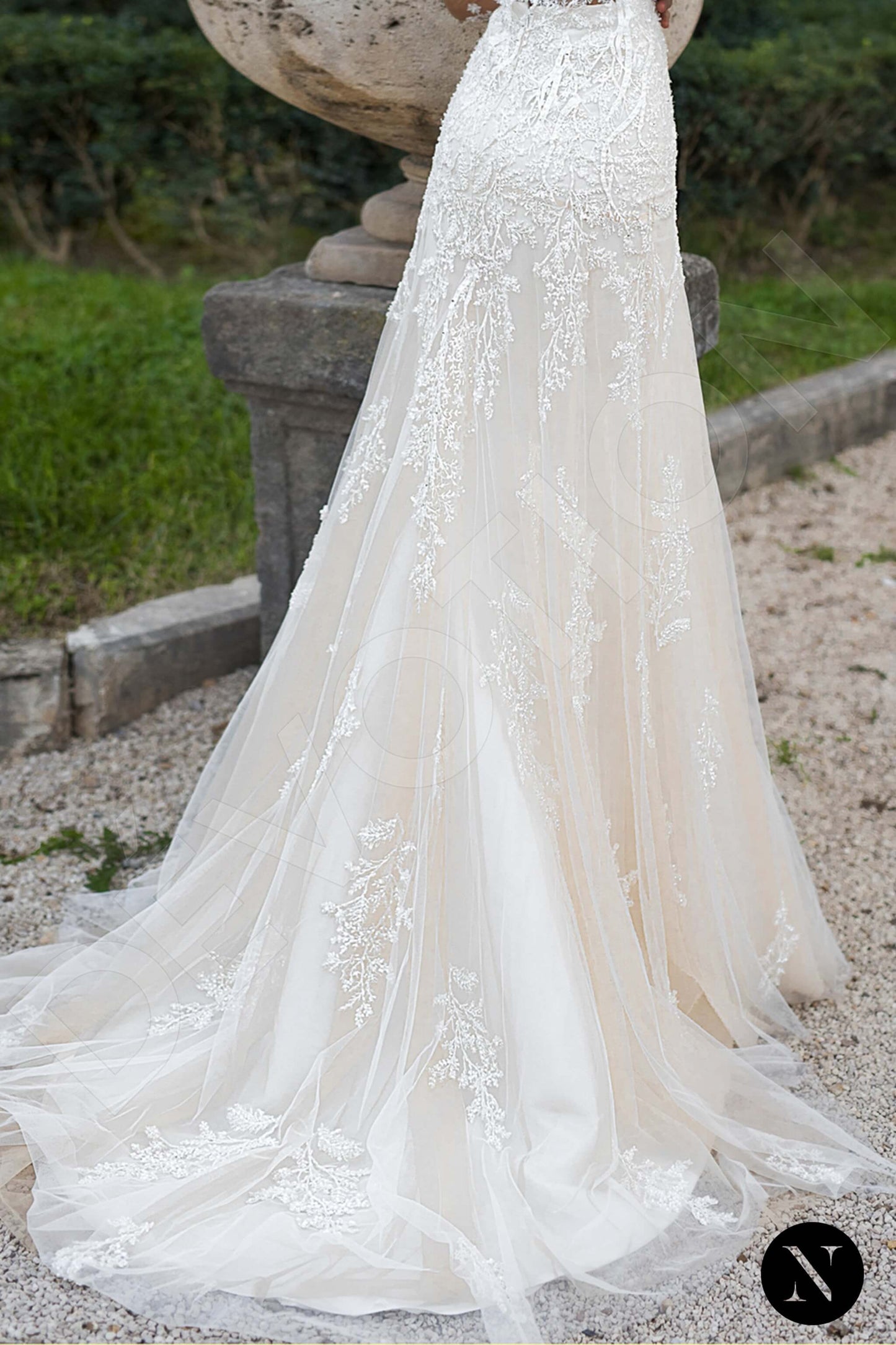 Frittilaria Full back Trumpet/Mermaid Long sleeve Wedding Dress 5