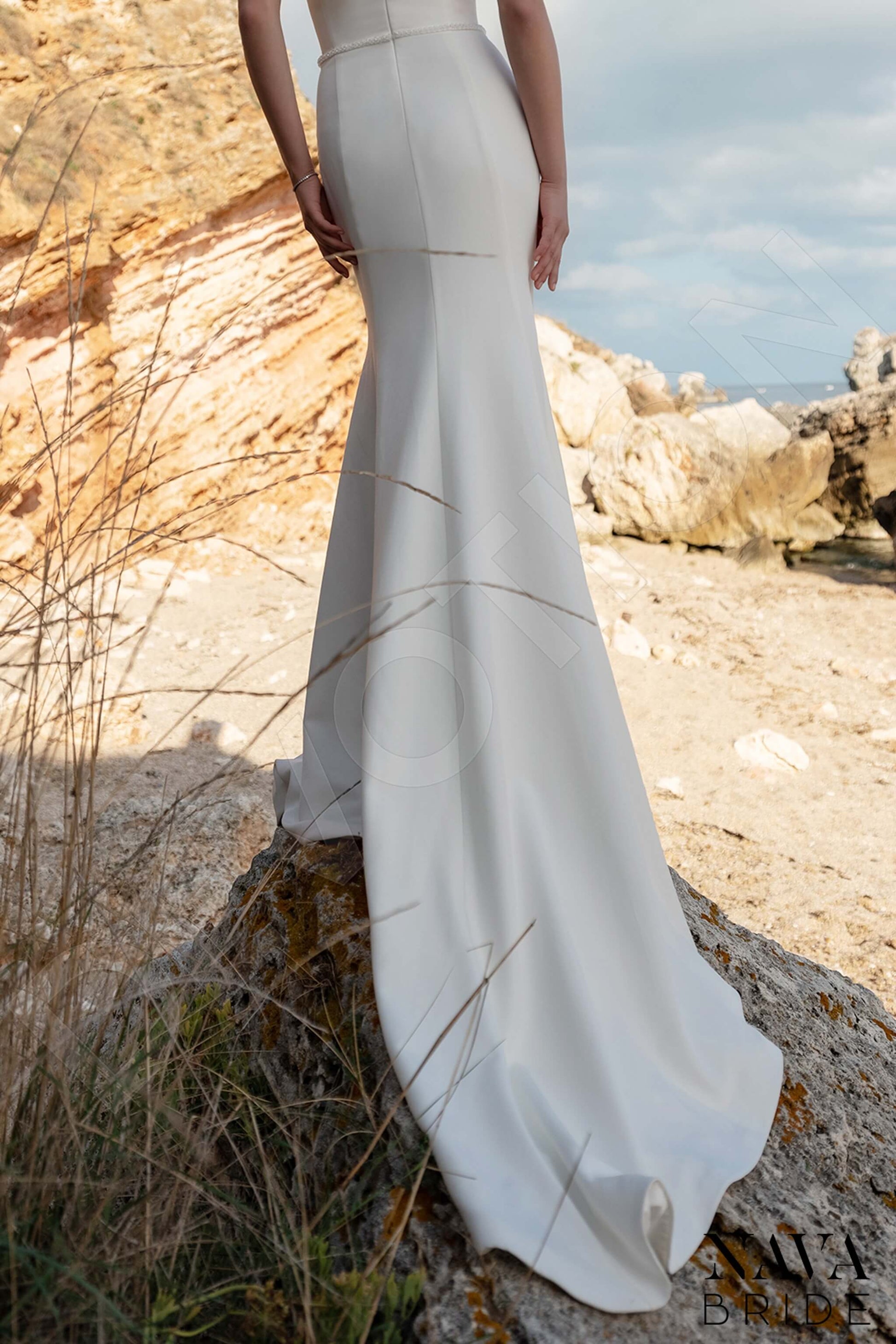 Aphelia Trumpet/Mermaid Off-shoulder/Drop shoulders Milk Wedding dress