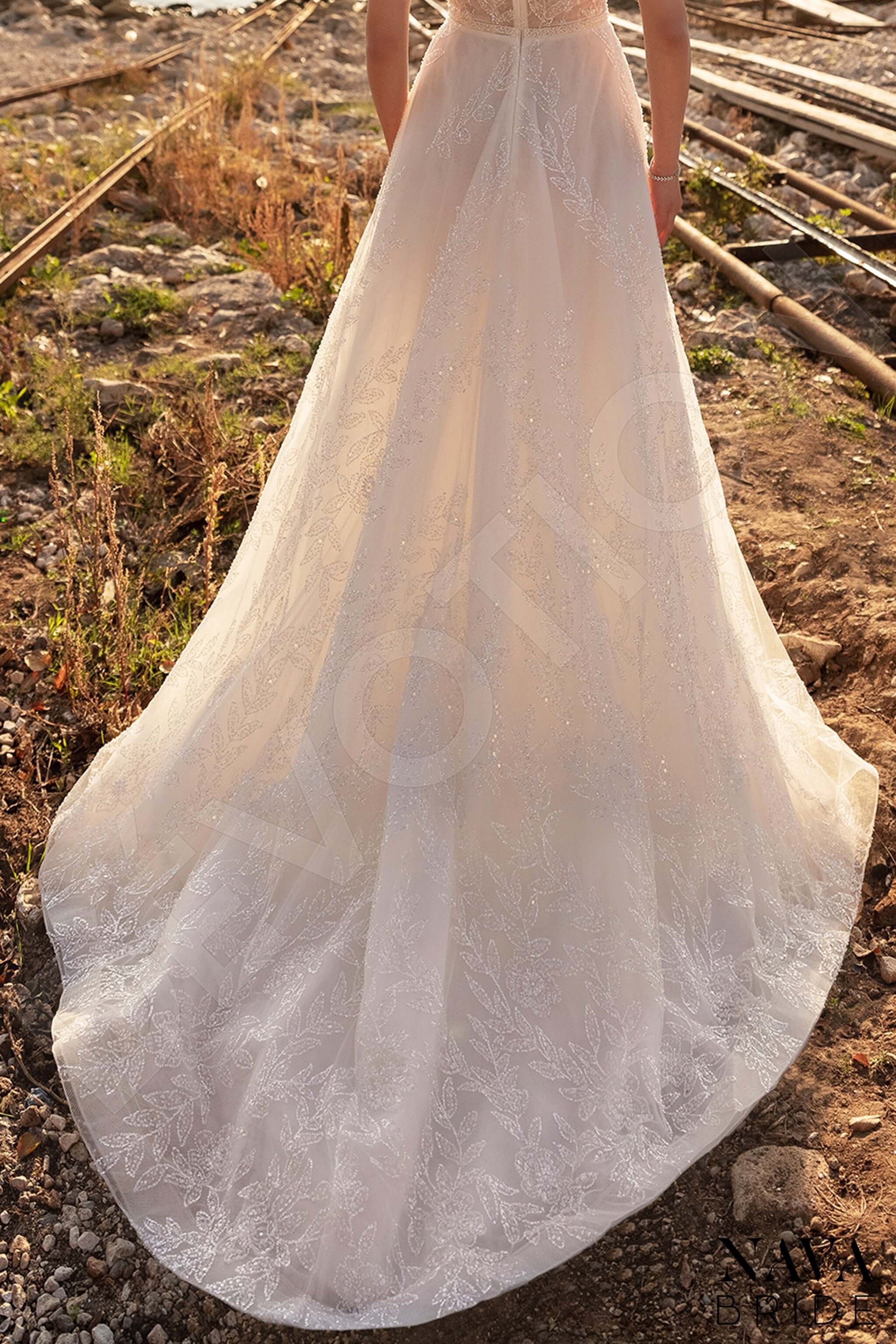 Ariana A-line Scoop Milk Wedding dress