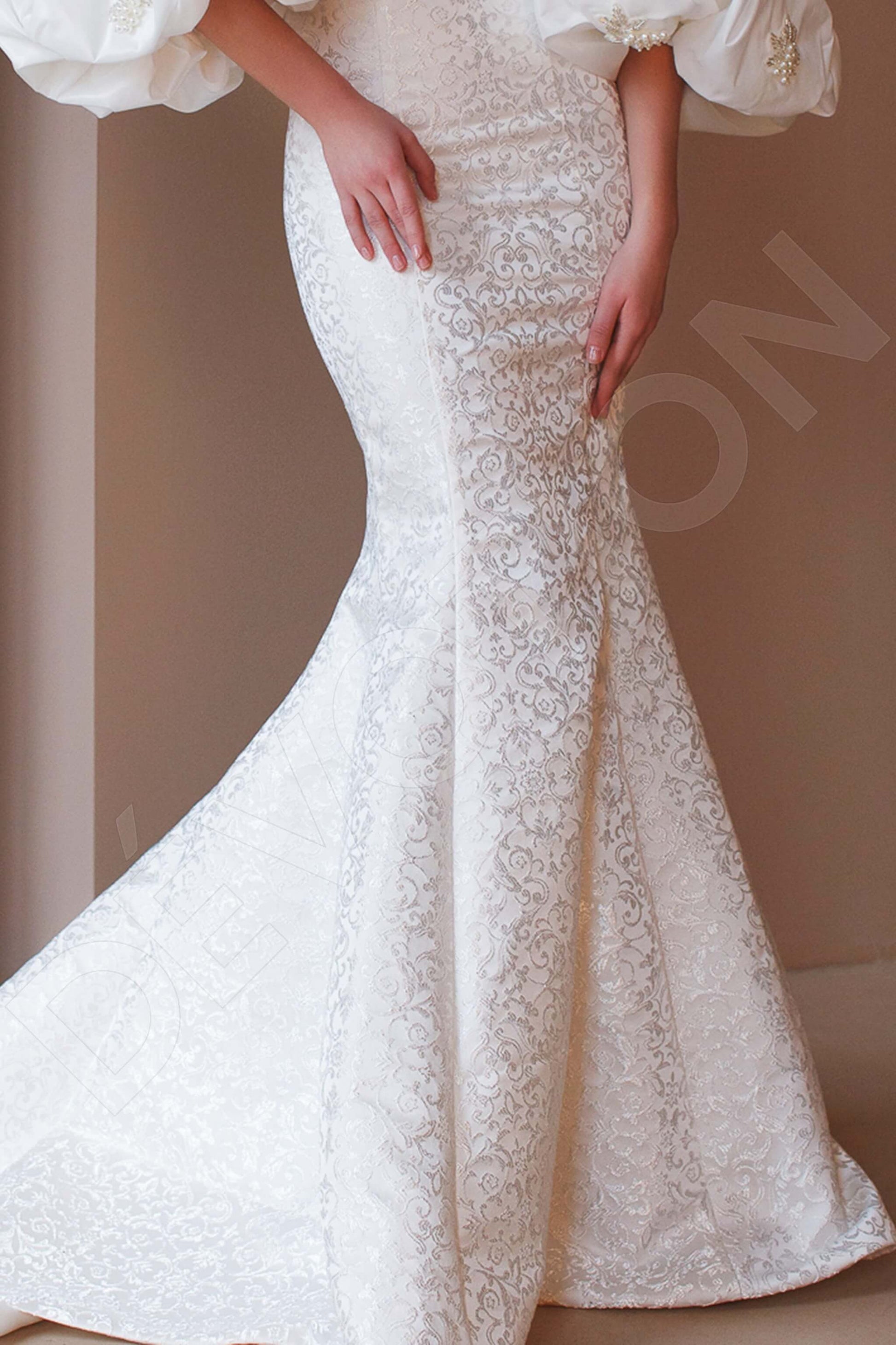 Dalana Trumpet/Mermaid Off-shoulder/Drop shoulders Milk Wedding dress