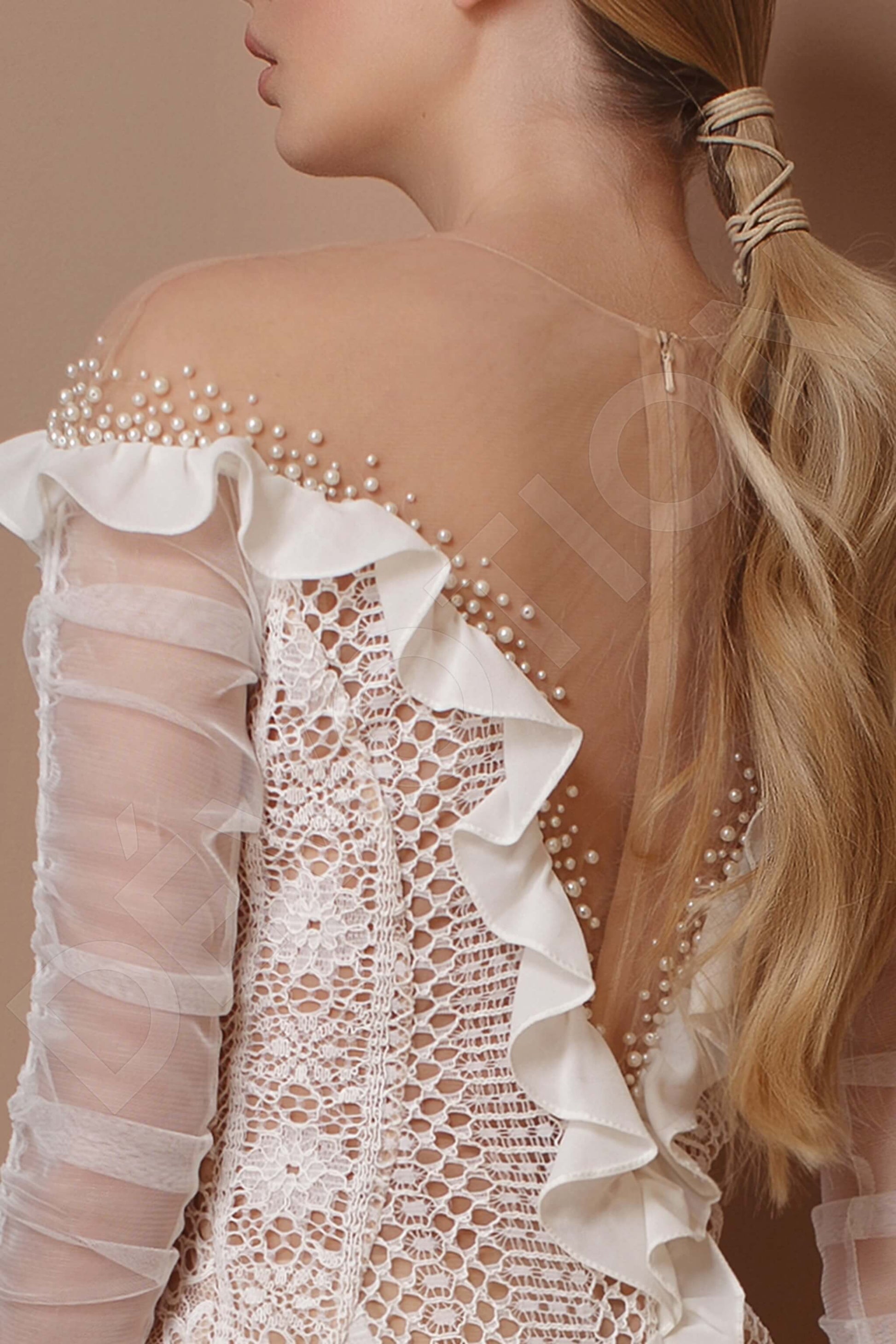 Flanelia Sheath/Column Illusion Milk Wedding dress