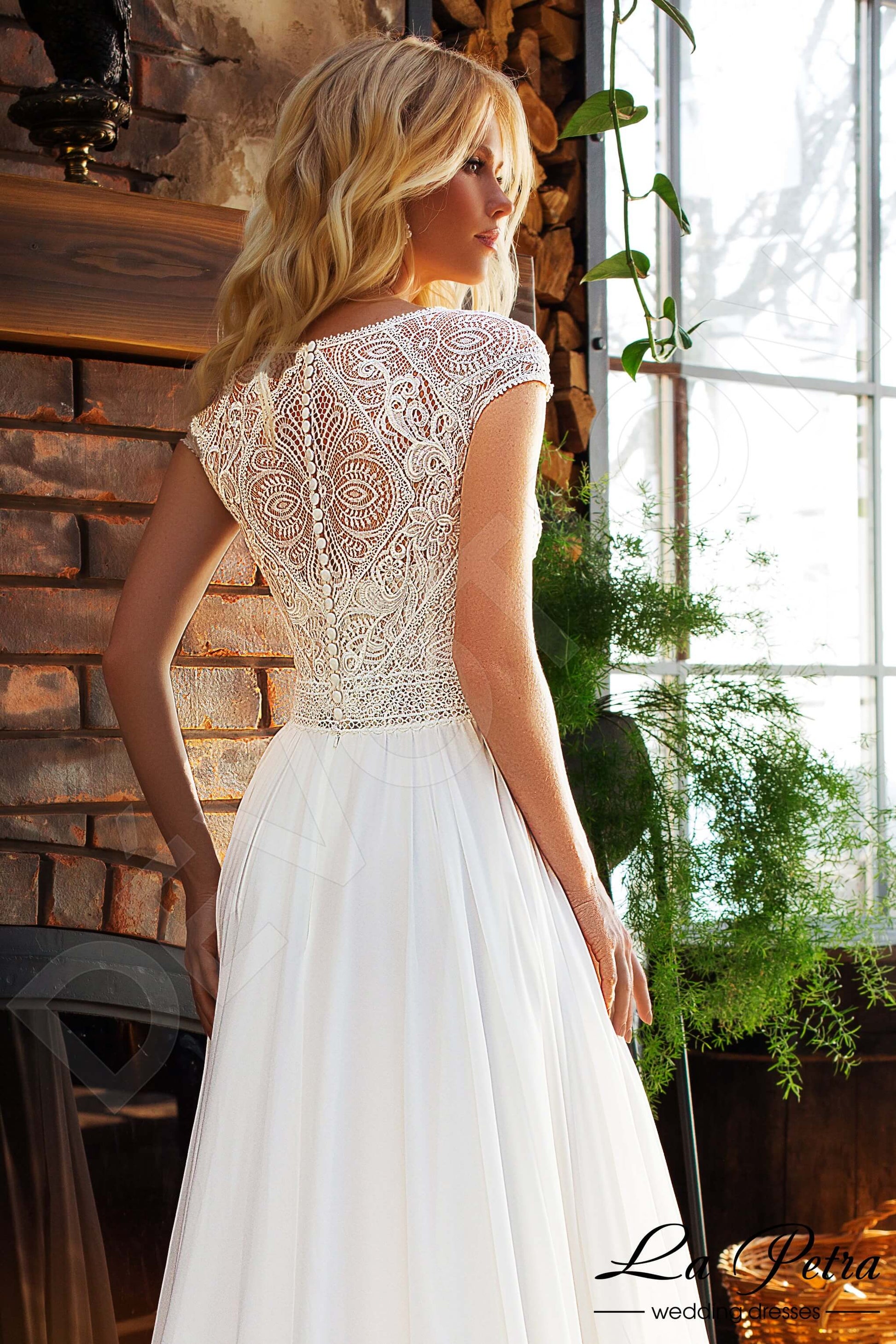 Marikala A-line Boat/Bateau Milk Wedding dress