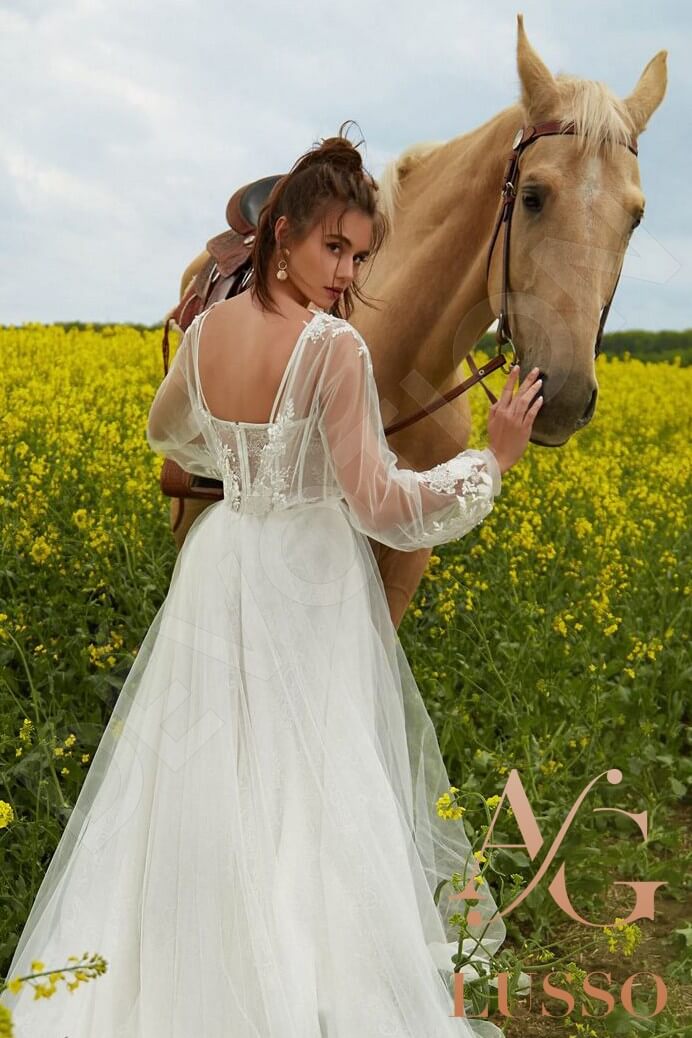 Aganea A-line Boat/Bateau Milk Wedding dress