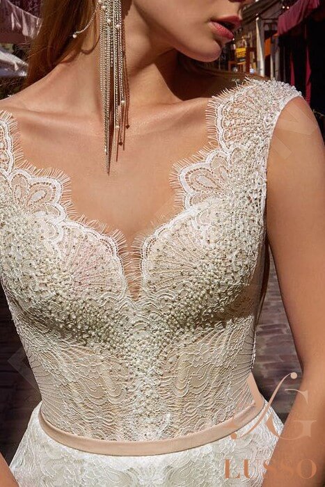 Lanonia A-line Illusion Milk Powder Wedding dress