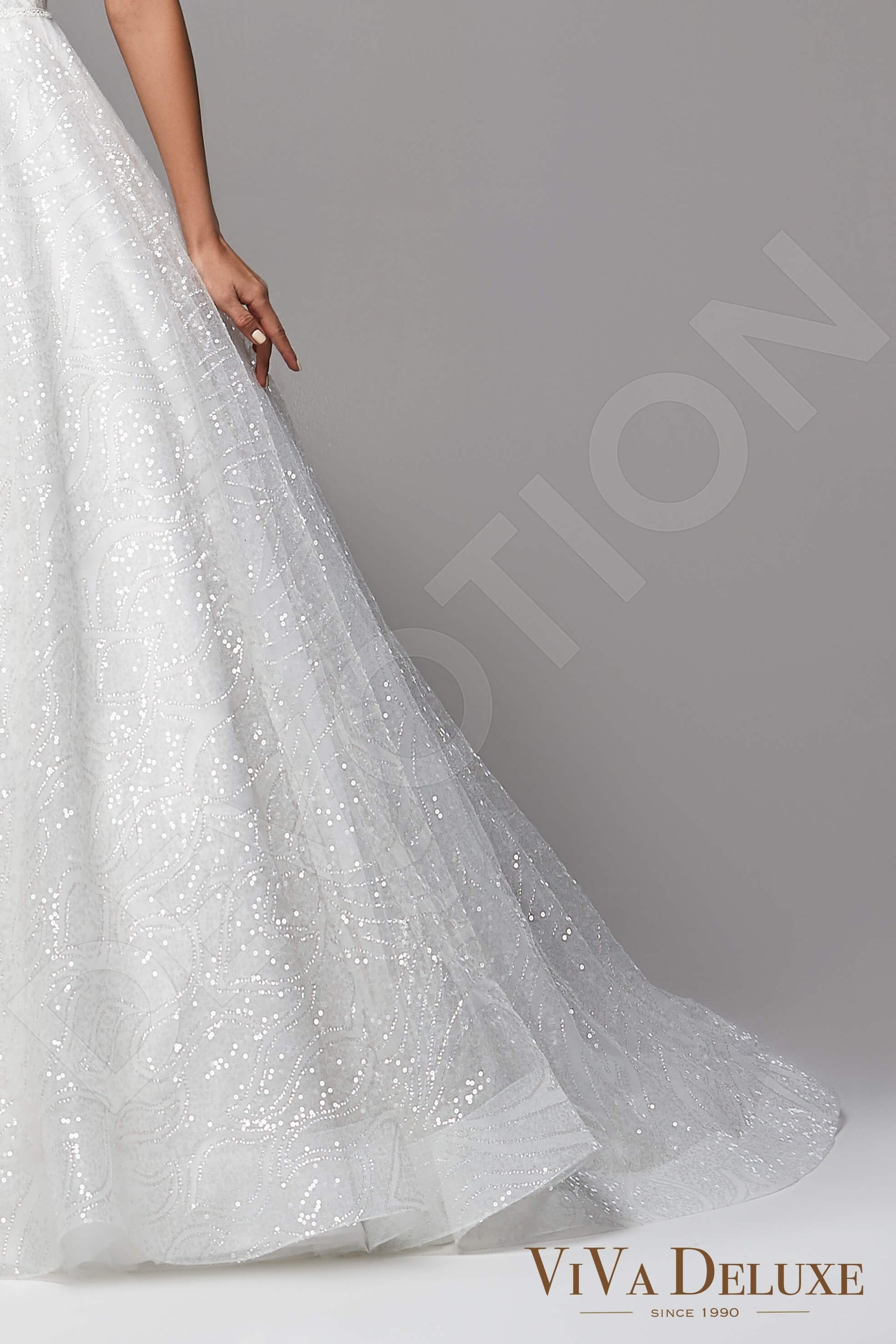 Emerie Princess/Ball Gown V-neck Ivory Wedding dress