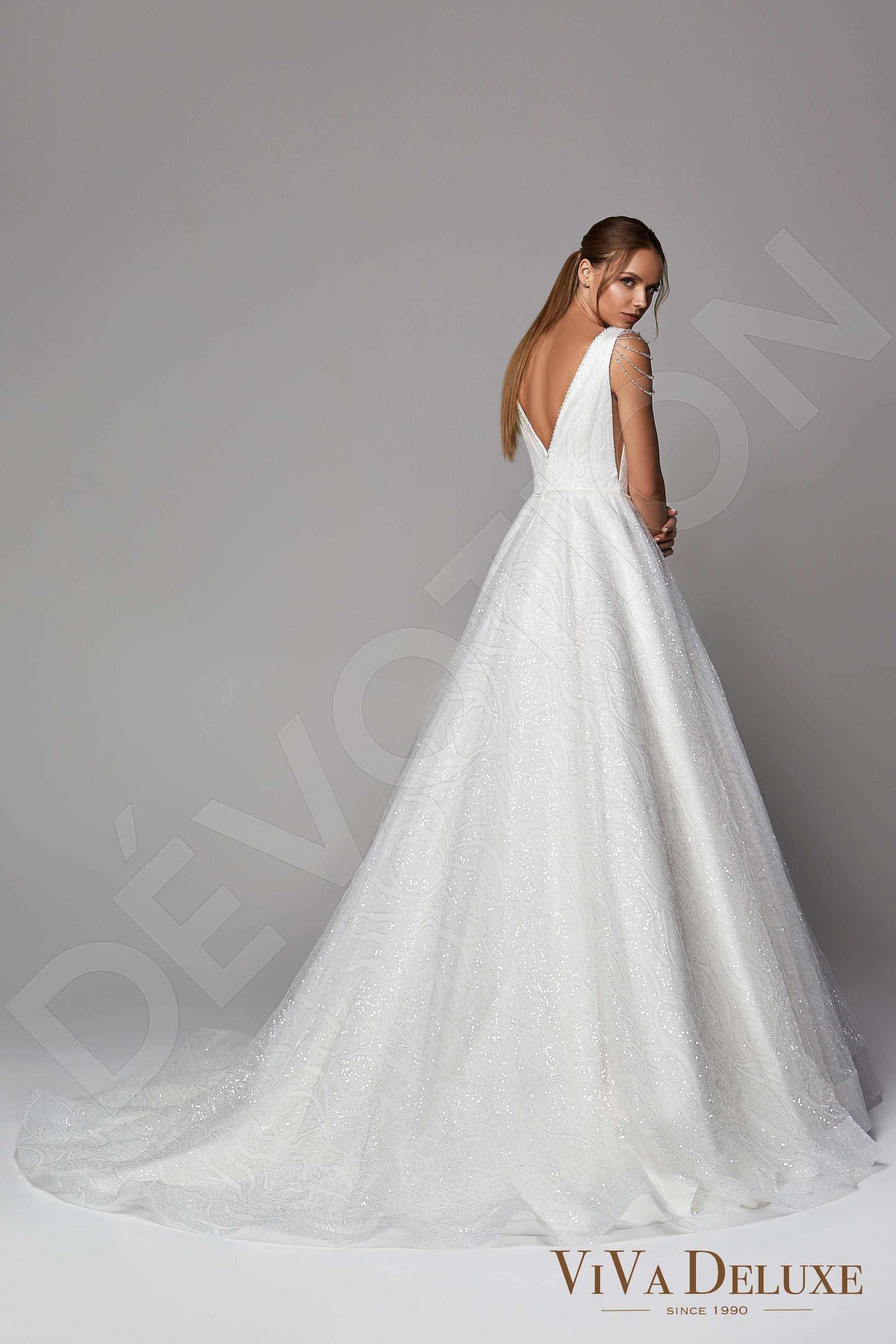 Emerie Princess/Ball Gown V-neck Ivory Wedding dress