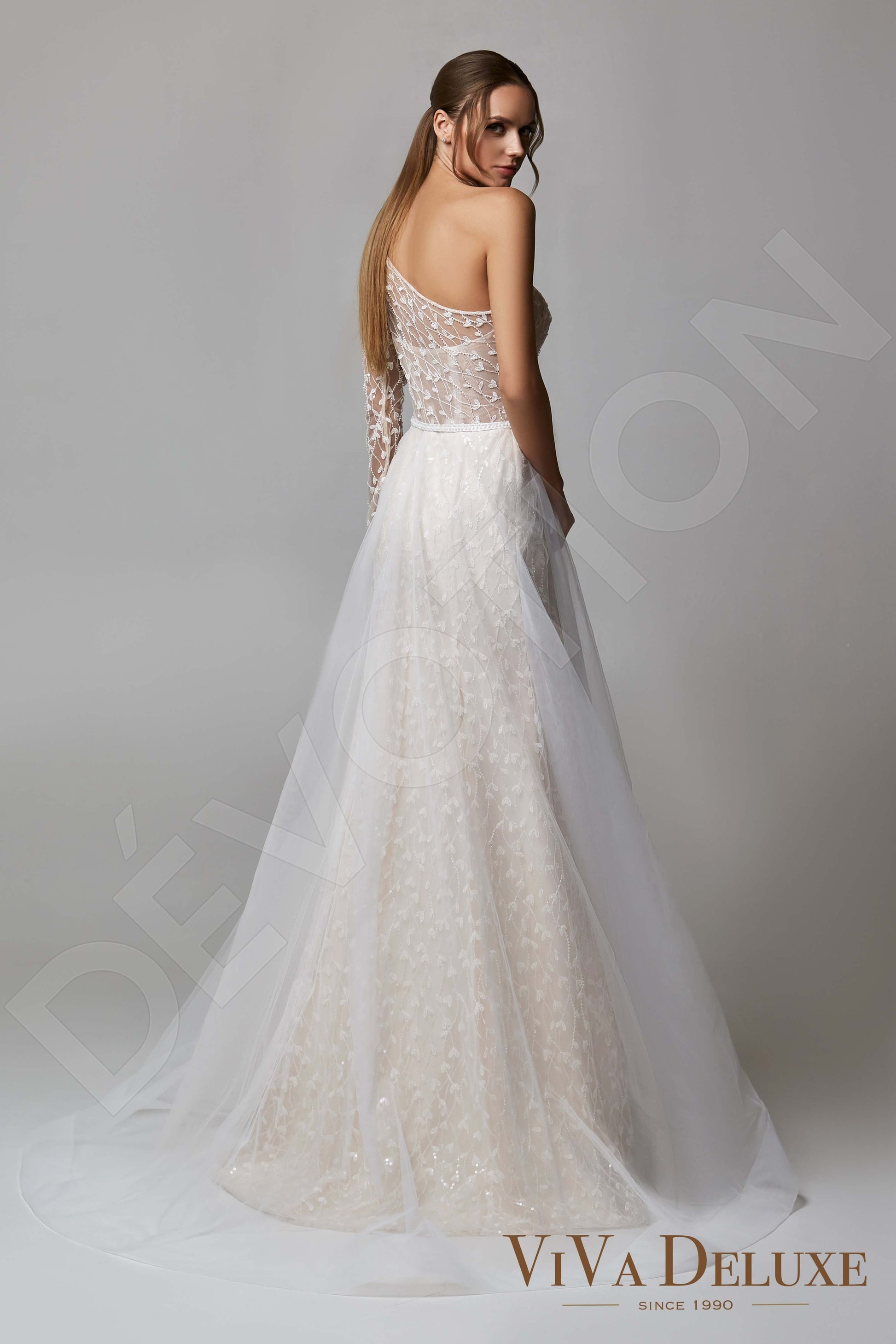 Gertina Trumpet/Mermaid Asymmetric/One shoulder Ivory Nude Wedding dress