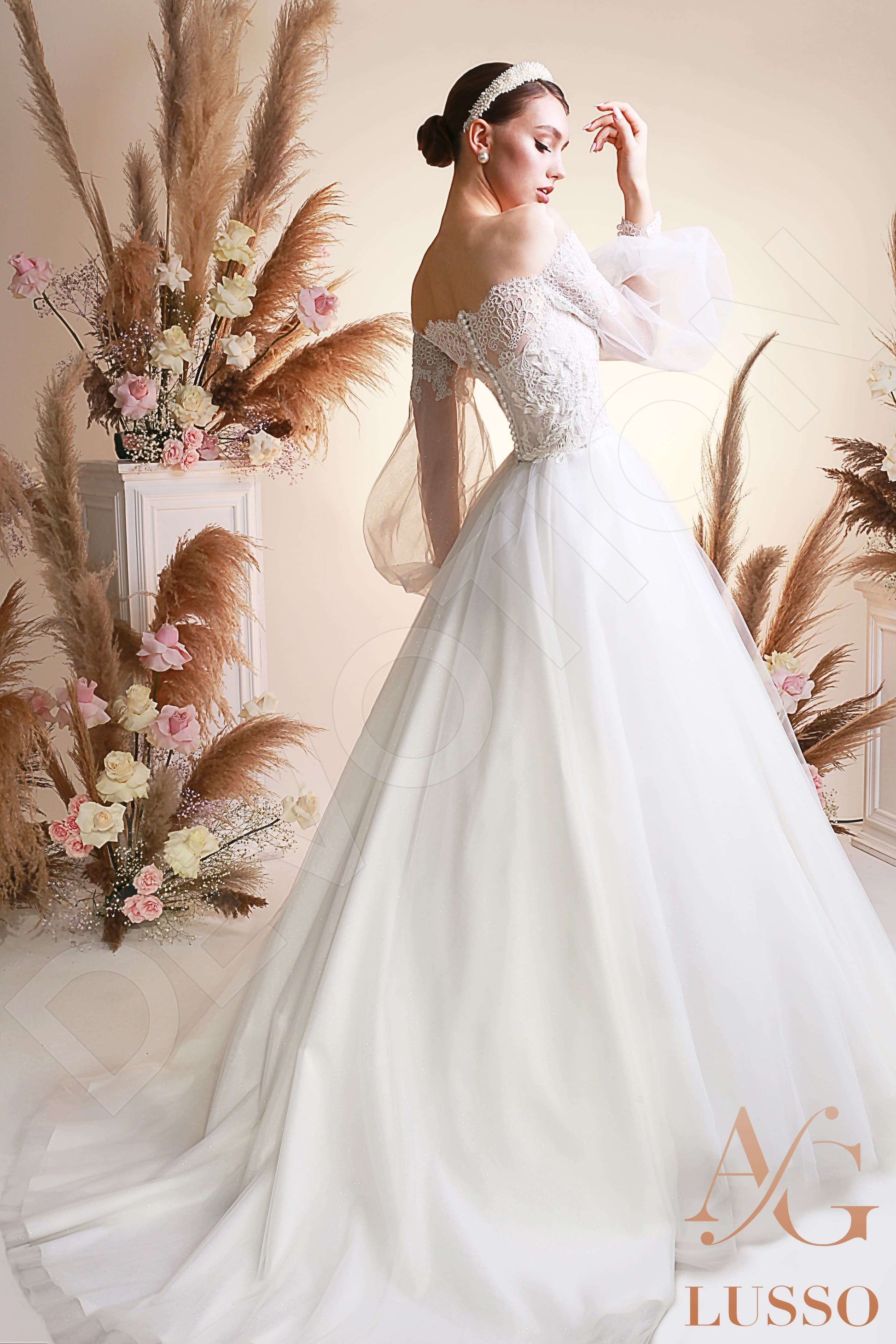 Molinia A-line Off-shoulder/Drop shoulders Ivory Wedding dress
