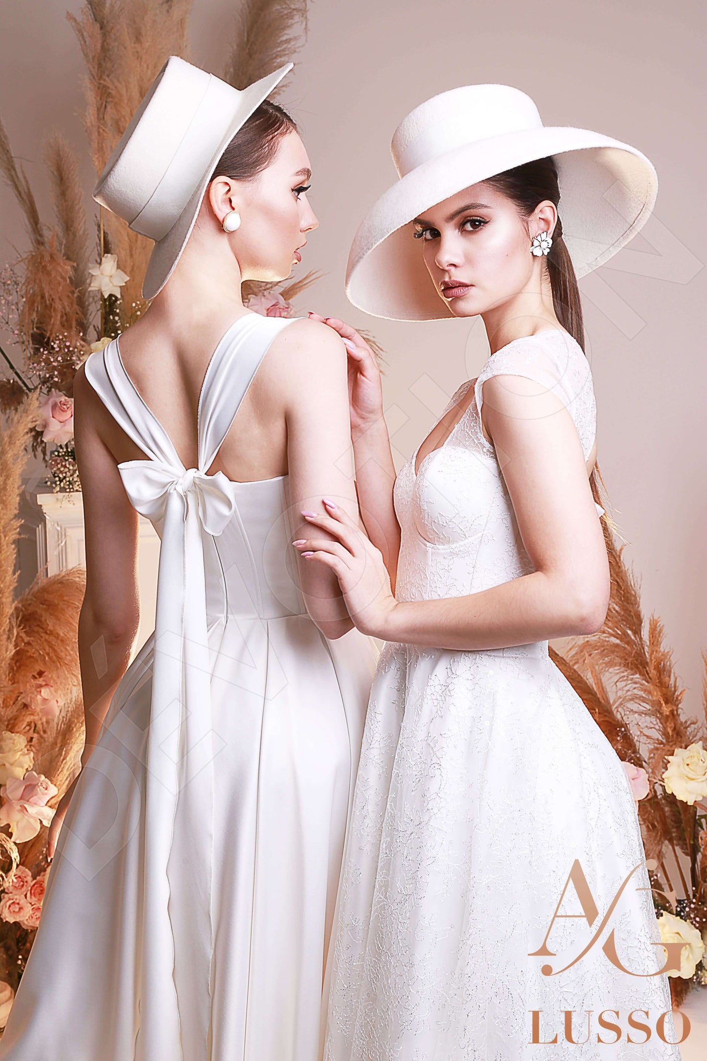 Vela Open back A-line Short/ Cap sleeve Wedding Dress 5