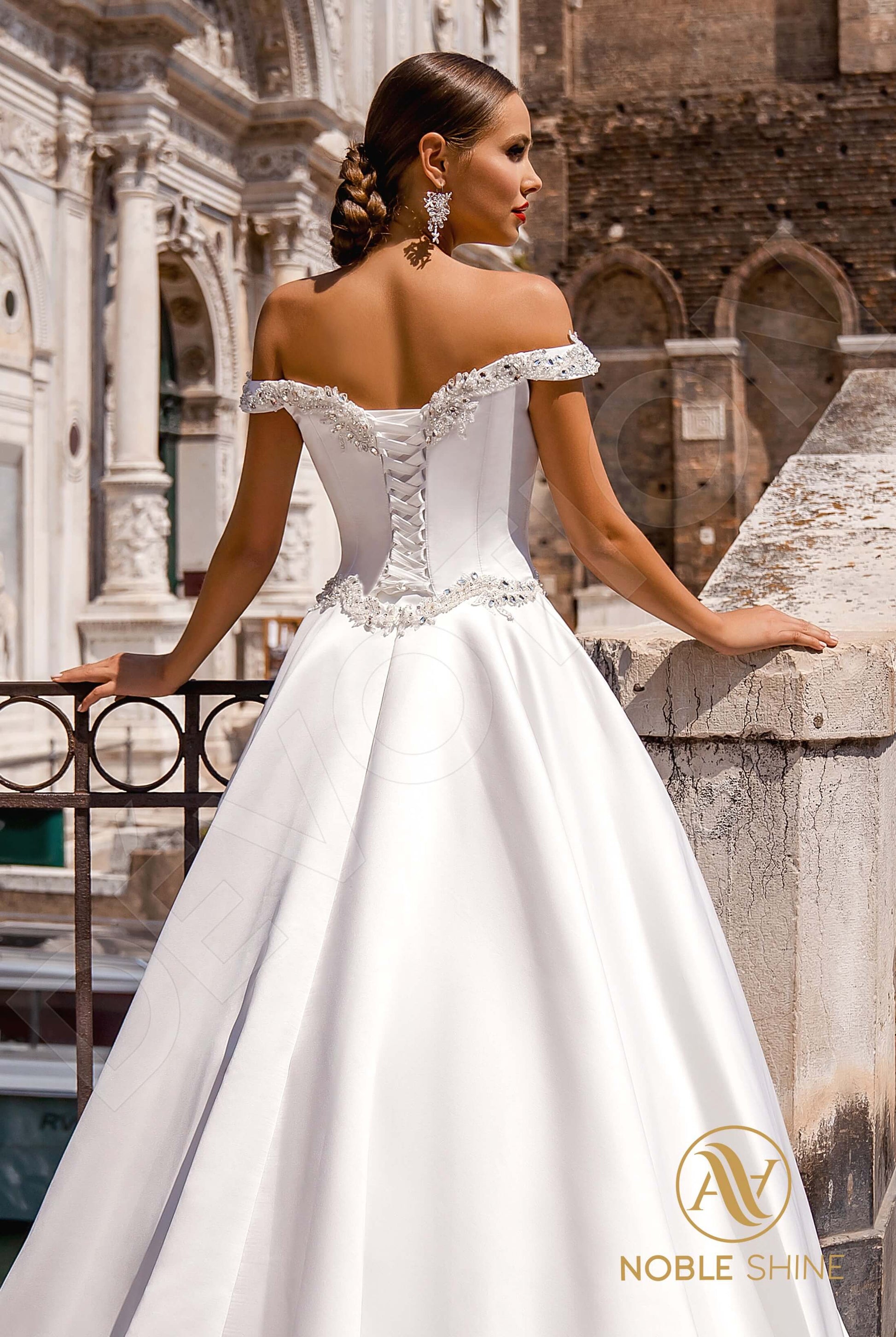 Antonella A-line Off-shoulder/Drop shoulders Milk Wedding dress