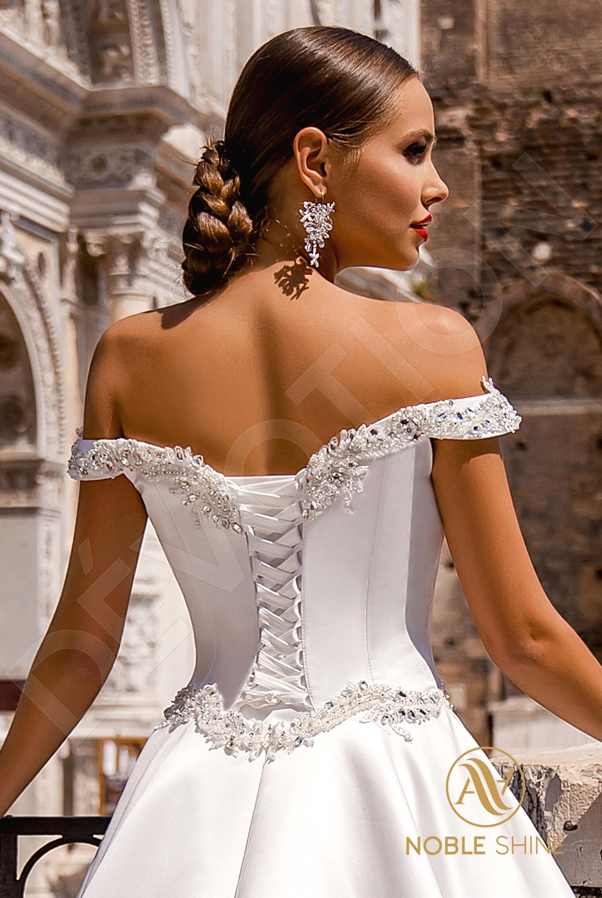 Antonella A-line Off-shoulder/Drop shoulders Milk Wedding dress