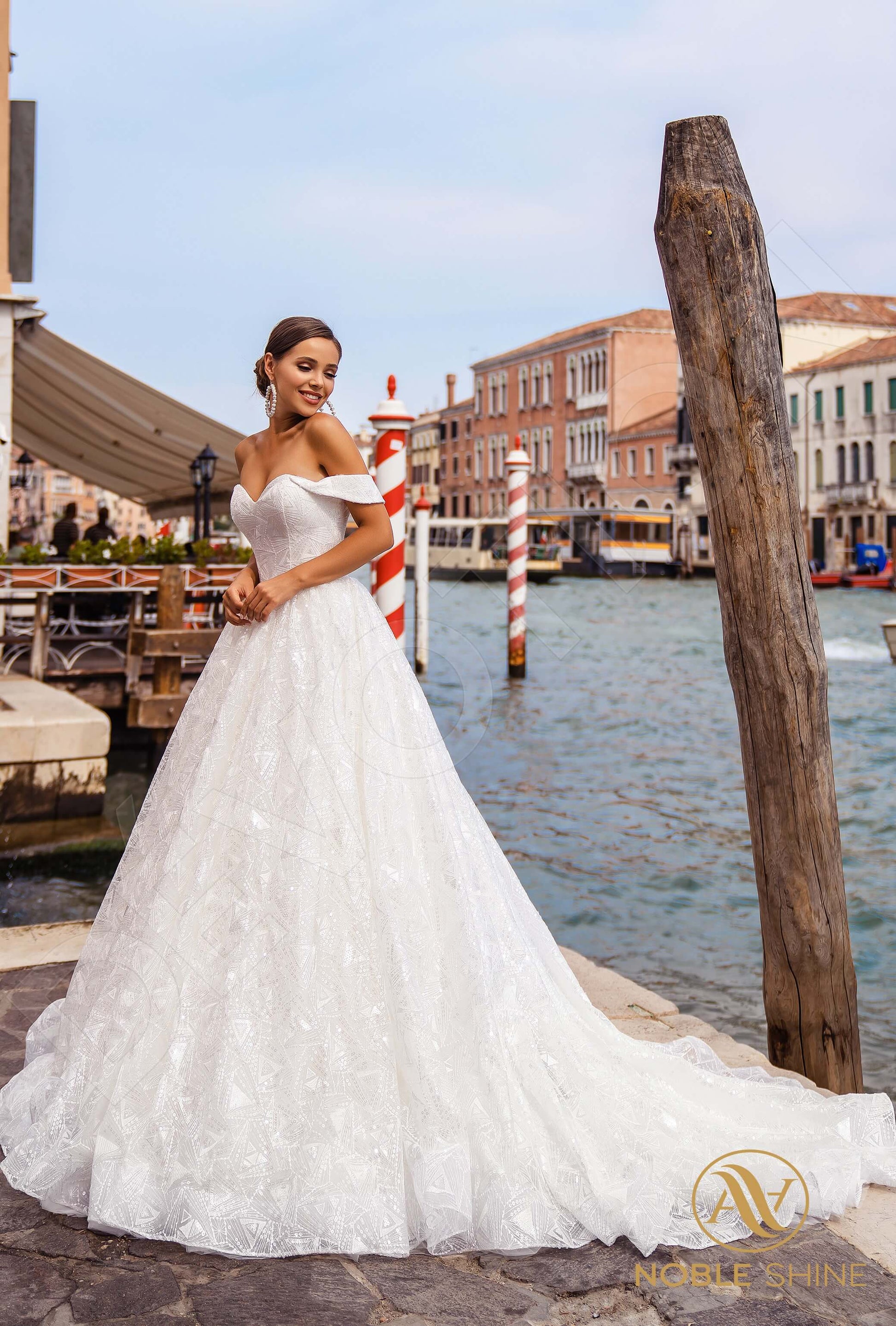Esmeralda A-line Sweetheart Milk Wedding dress