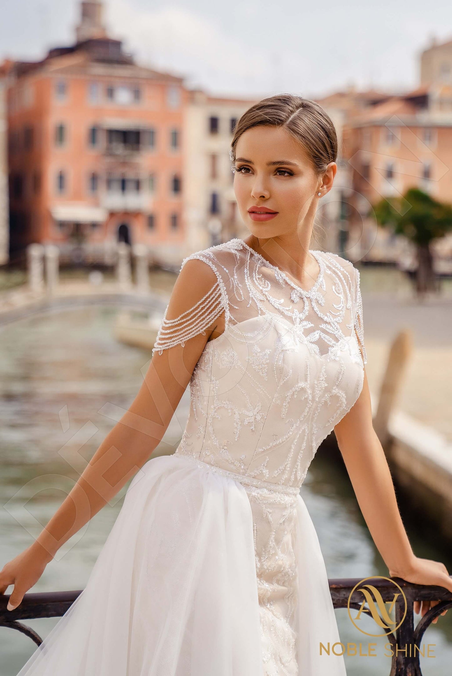 Conchita Full back A-line Sleeveless Wedding Dress 2