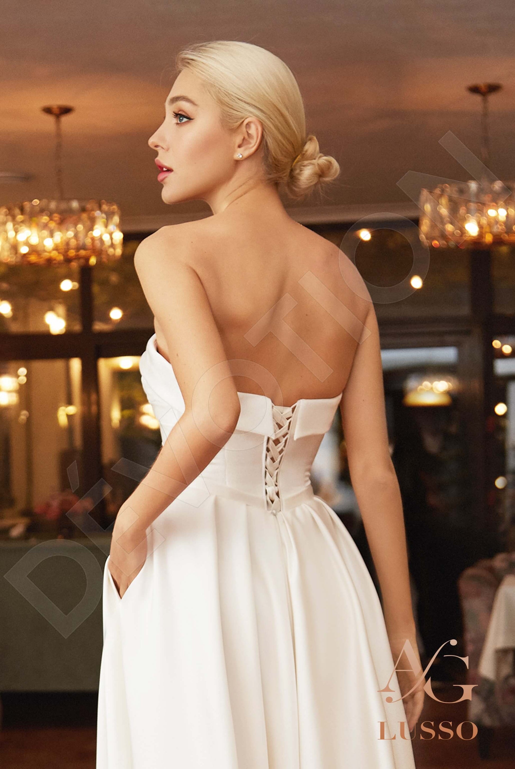 Nolla A-line Straight across Lightivory Wedding dress