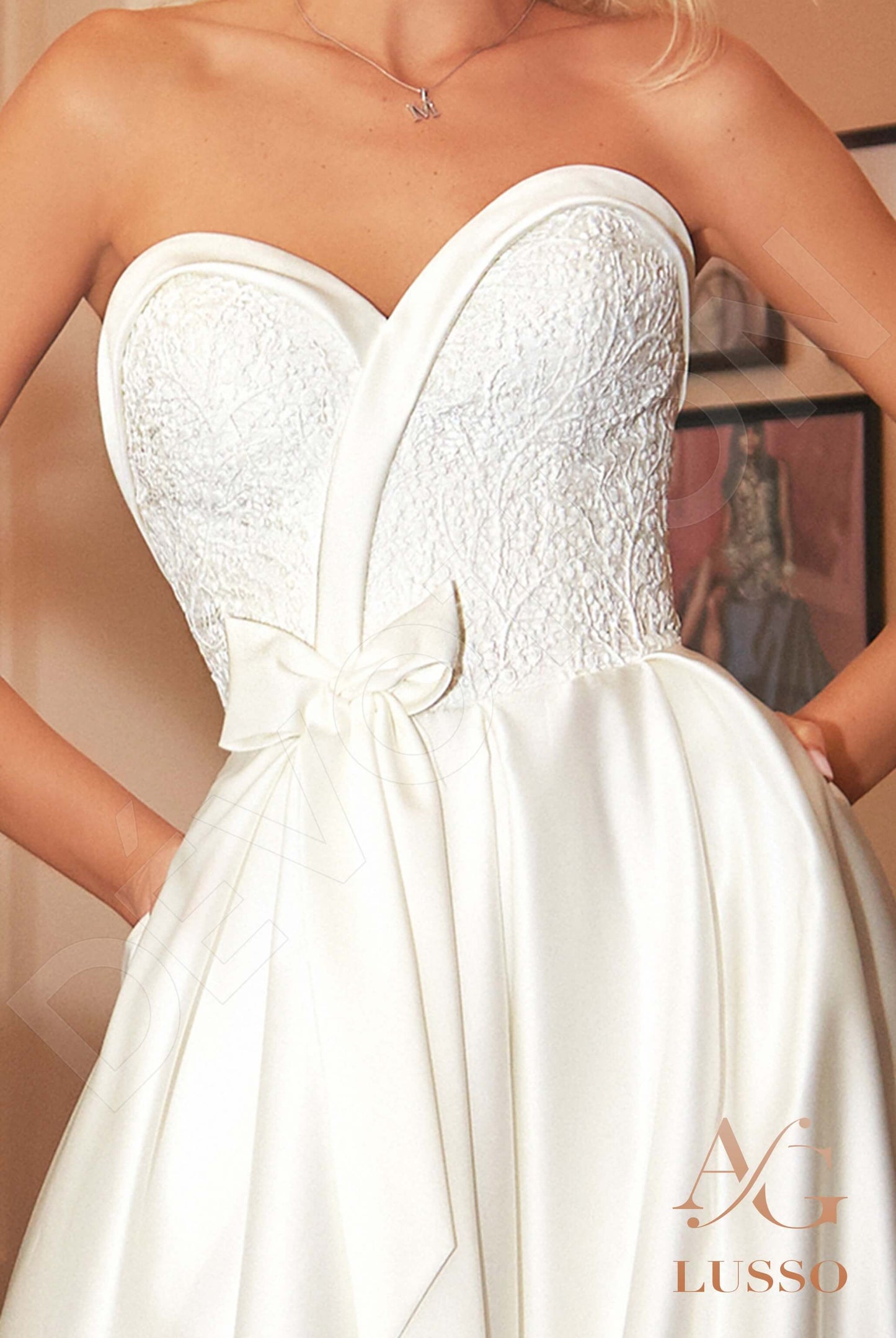 Unala Open back A-line Strapless Wedding Dress 5