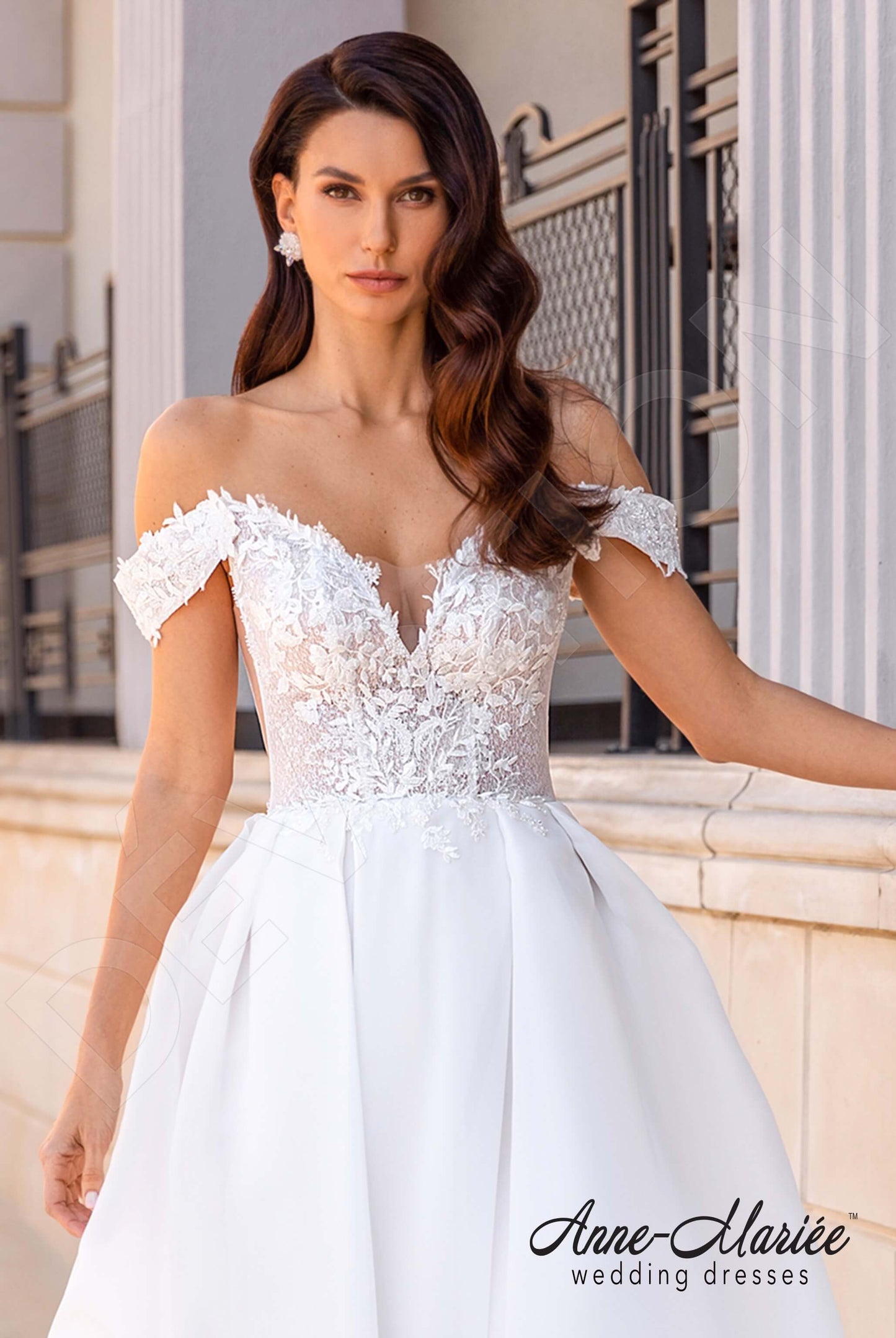 Felis A-line Straps Open back Wedding Dress 4